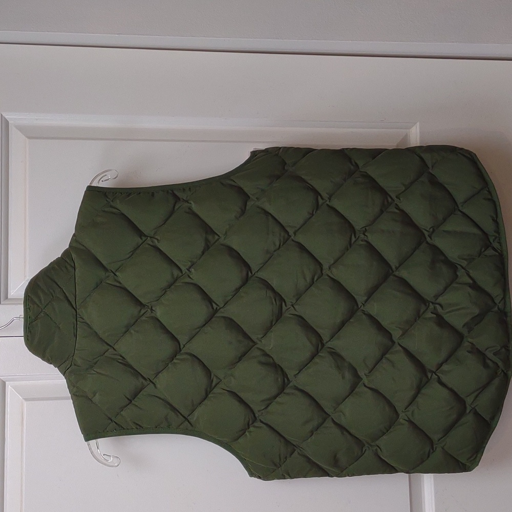 Woolrich Women's Olive Quilted Washable Down Insulated Full Zip Vest Gold Detail - Picture 6 of 9